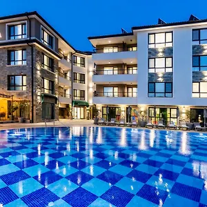 https://natura-all-seasons-boutique.burgashotels.net