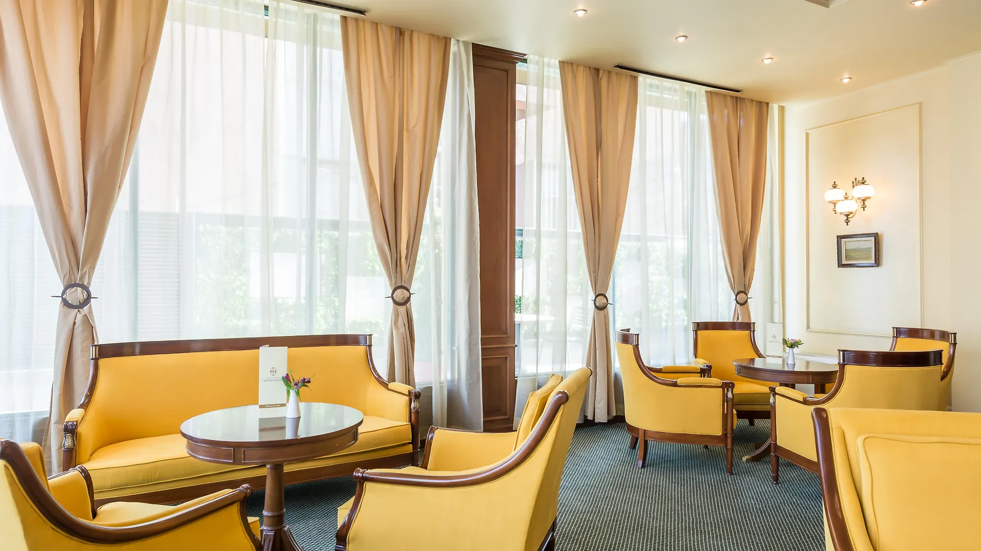 Crystal Palace Boutique Hotel Sofia 4*,