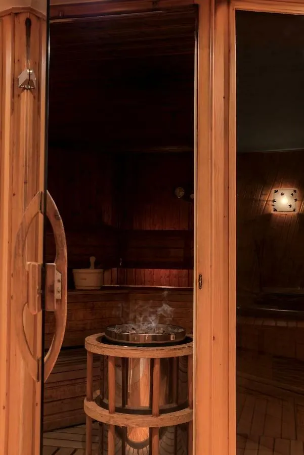 Crystal Palace Boutique Hotel Sofia 4*,